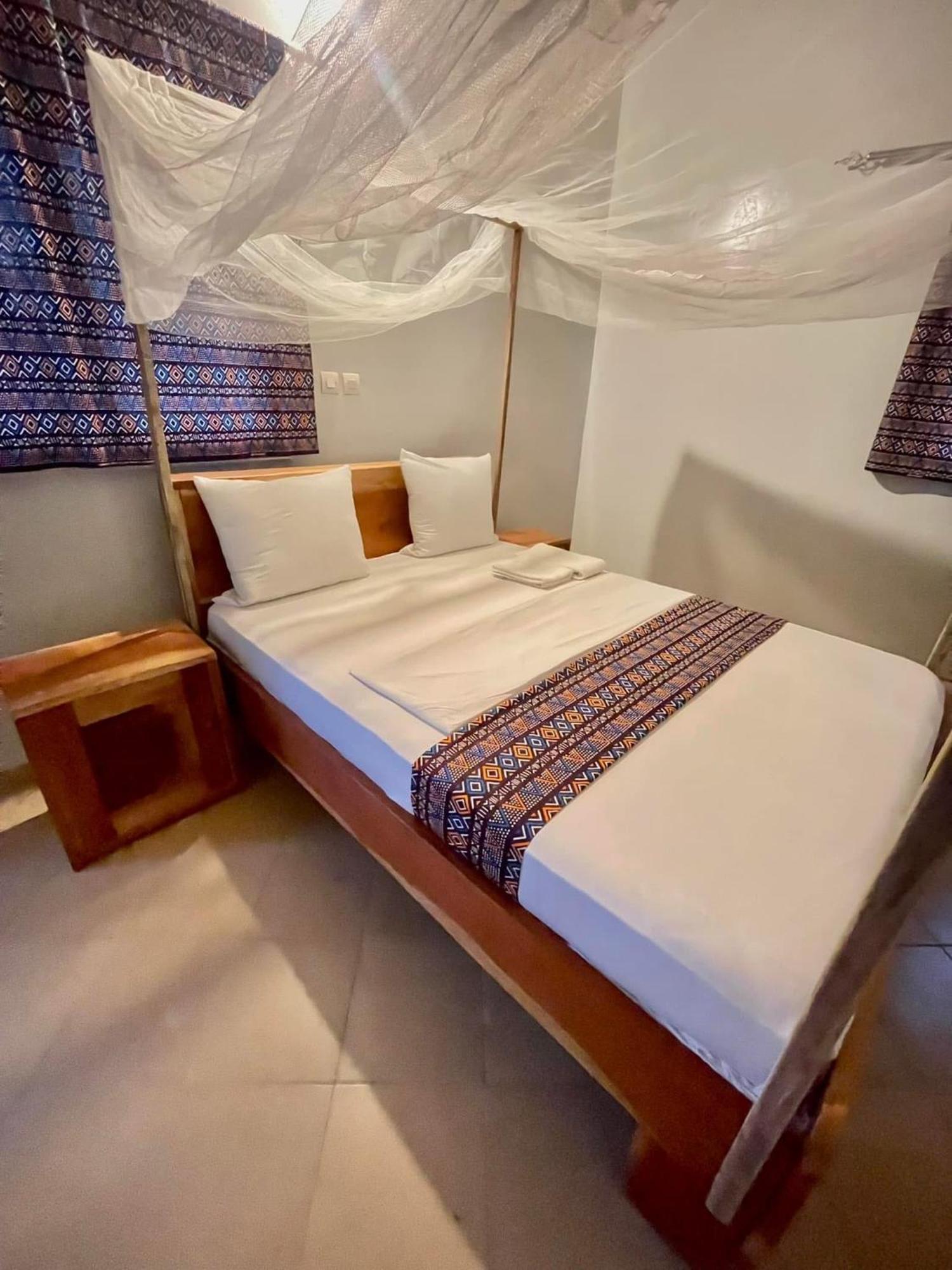 Abene Shudyma Lodge Abeme Ngoại thất bức ảnh